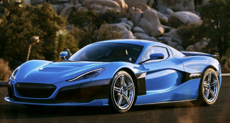 在Pebble上 Rimac c_2已經變成了藍色和boozy