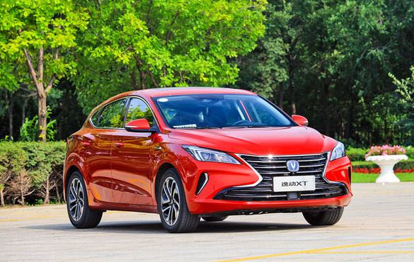 新車，全新捷豹E-PACE上市,全新逸動XT預售價，國產凱迪拉克XT4上市