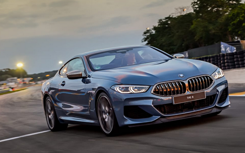 你有5個月的時間節省11,289,500便可買一輛寶馬8系跑車