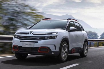 雪鐵龍C5 Aircross SUV 顯示價格和規格