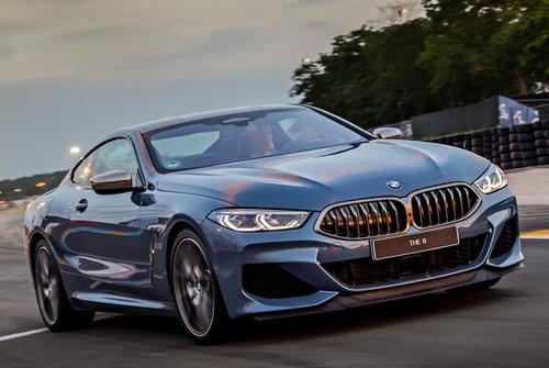 寶馬一直在Dingolfing工廠生產新型8系雙門轎跑車