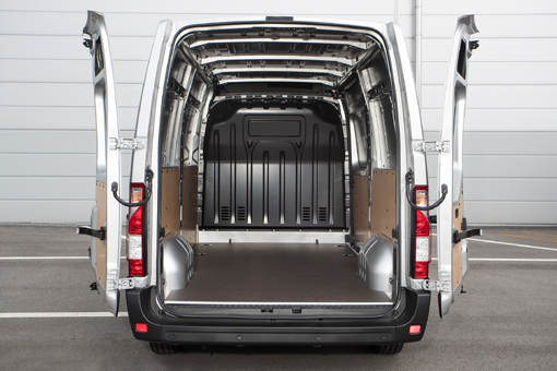 雷諾master 最大的載量達1300kg歐洲商用汽車銷量排名第一