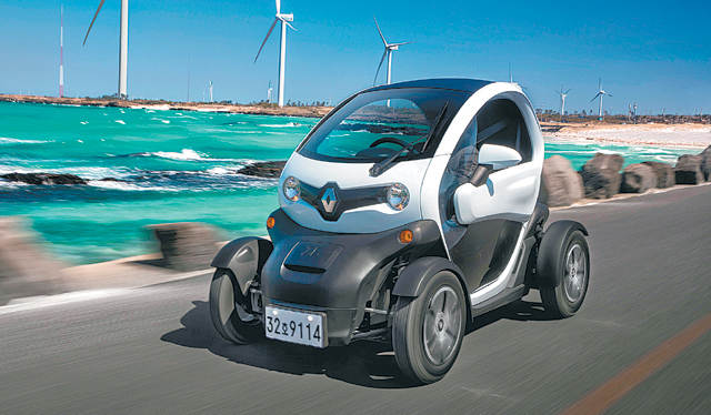 頂著屋頂的四輪摩托車