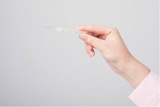 寶寶體溫37.6算是發熱嗎？