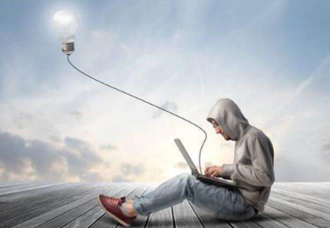 當(dāng)理想與現(xiàn)實(shí)發(fā)生沖突時(shí)，該怎么辦？