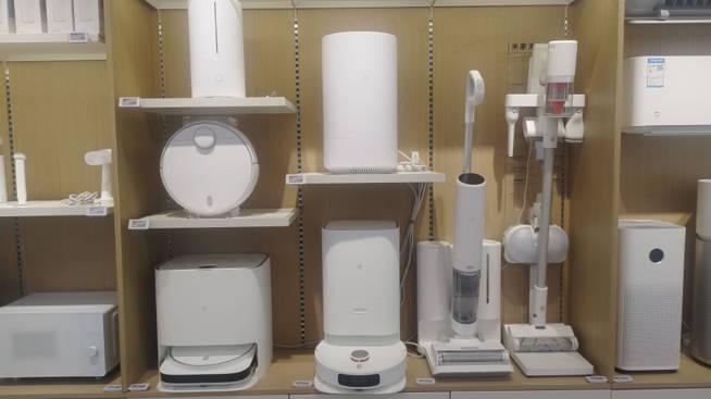 先漲價再跳水！掃地機器人打起價格戰(zhàn)，最高可減2000元