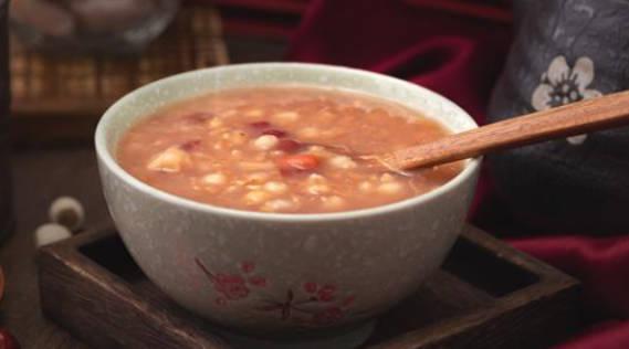 女生生理期間多吃些什么，可助排污血更干凈？