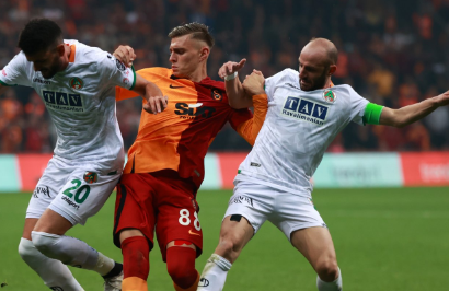 9人加拉塔薩雷在主場(chǎng)被阿拉尼亞斯波爾逼平