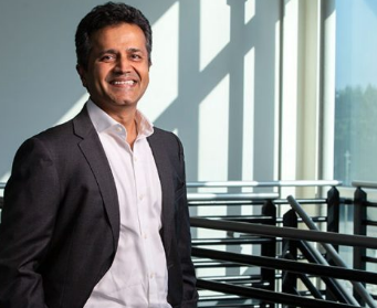 副院長在FAMU FSU工程學院29年的職業生涯中取得成功