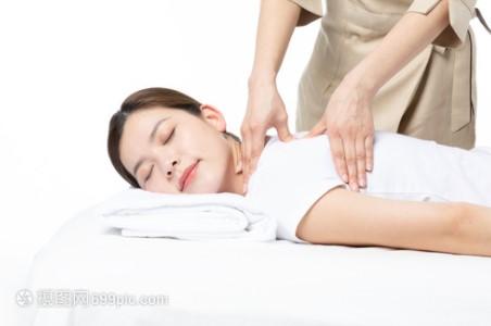 背部按摩咯咯響怎么回事？