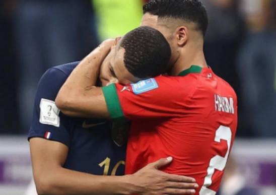 姆巴佩領“金靴獎”表情難掩失落