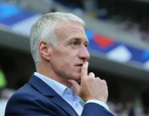 由于法國隊沒有實現衛冕法國隊主帥德尚的去留存在很多疑問