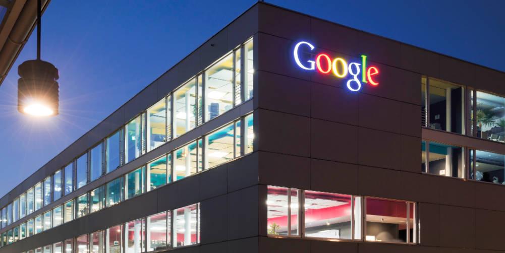 因AI犯錯 谷歌市值一夜蒸發7172億（谷歌下跌7.68%）