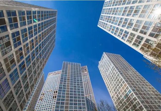 “五一”樓市促銷大降價！開發商1012萬搶客，網友：再便宜也買不起