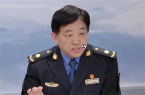 網(wǎng)紅青蛙引發(fā)城市管理爭議，守法與萌態(tài)如何平衡？