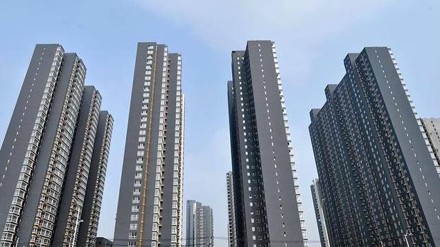 買房如同買菜？男子10萬元買下8套房產引發熱議