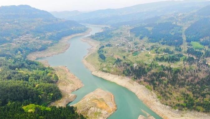 威遠縣水源緊缺，供水僅可維持約60天，分時限壓供水實施