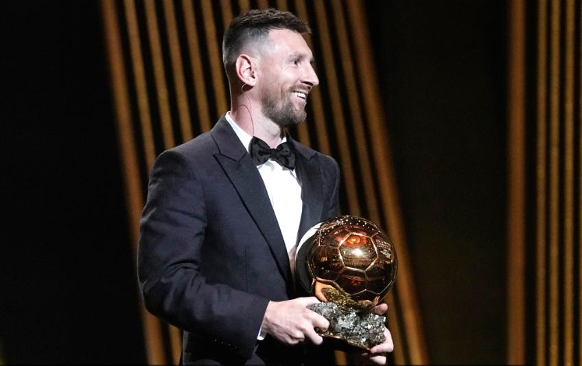 梅西第八次榮膺金球獎：傳奇繼續