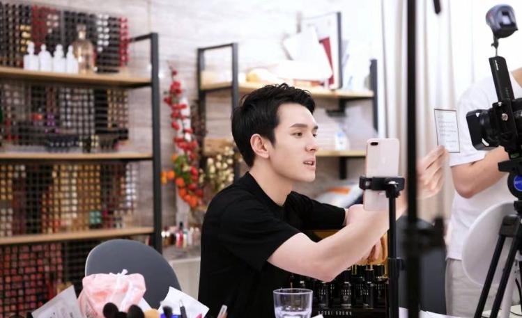 雙十一購物季：消費者遭遇“未付先送”問題引發質疑