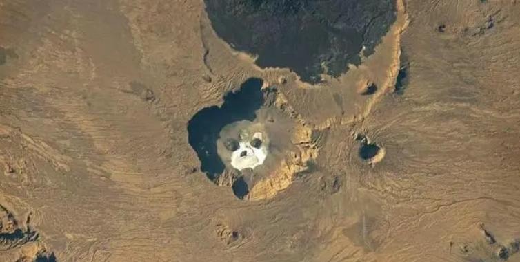 神秘“凝視幽靈”地貌揭示撒哈拉深層秘密