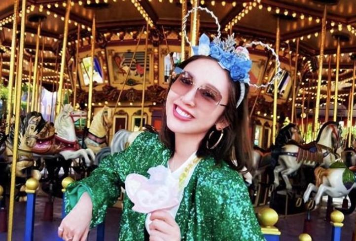 迪士尼公主！張若昀鏡頭下的唐藝昕引爆熱搜，直男也能成為攝影高手