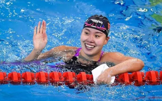 傅園慧微博求助事件：公眾監督與權威介入