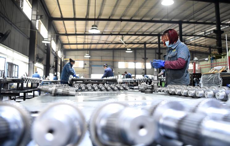 重慶80%的工廠(chǎng)暫停招聘？官方回應(yīng)：謠言！