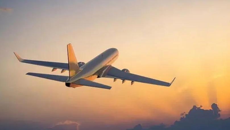 史上最忙“五一”：機(jī)票價(jià)格驚現(xiàn)臨時(shí)跳水，提前購票者大呼吃虧