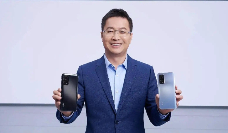 小米總裁盧偉冰：30年前高考化學148分，逆襲清華化學系！