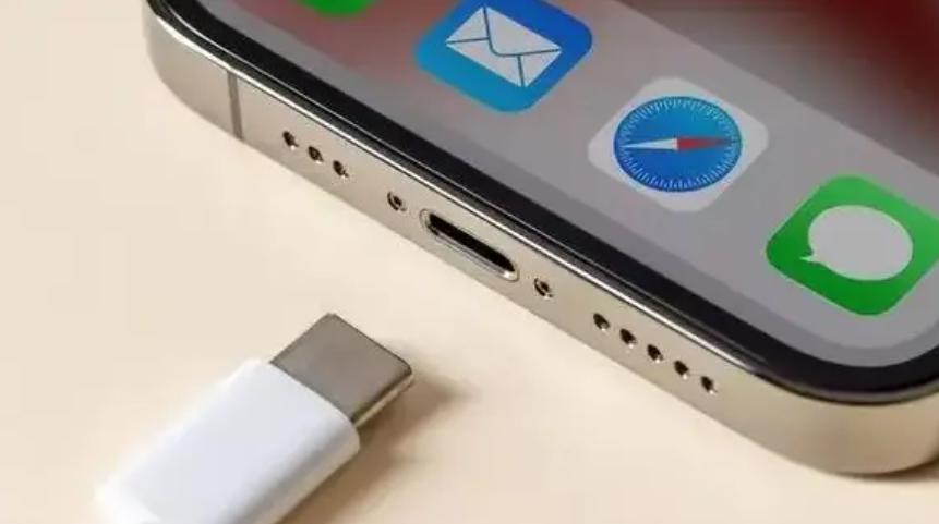 蘋果 iOS 18 系統更新：為 iPhone 15/Pro 系列手機帶來更多充電管理選擇